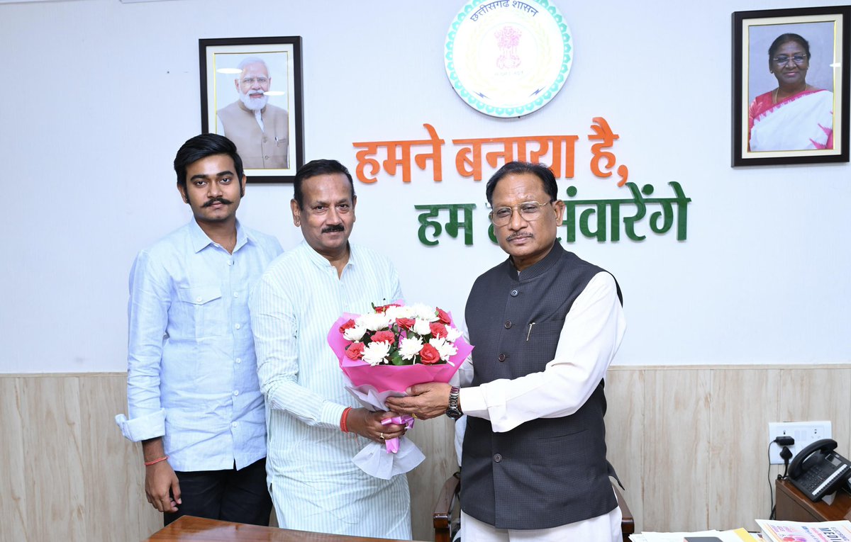 Kumar Devendra Pratap Singh (Modi ka Parivaar) tweet media