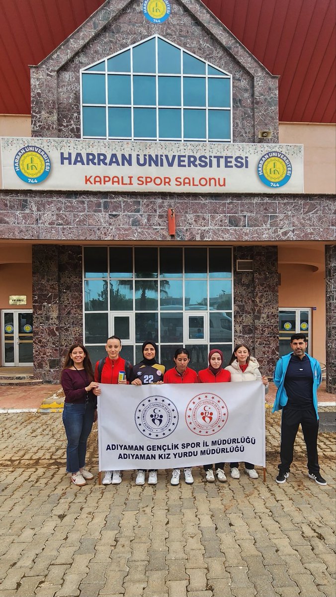 AdiyamanKYGM's tweet image. 📍Adıyaman Yurdu

🏸🔥 Yurt Badminton Takımımız sahada!

Şanlıurfa bölge turnuvasında mücadele eden takımımıza başarılar diliyoruz. Azim, mücadele ve takım ruhuyla yanınızdayız! 💪✨

#Yurtlig #Badminton #Şanlıurfa #TakımRuhu