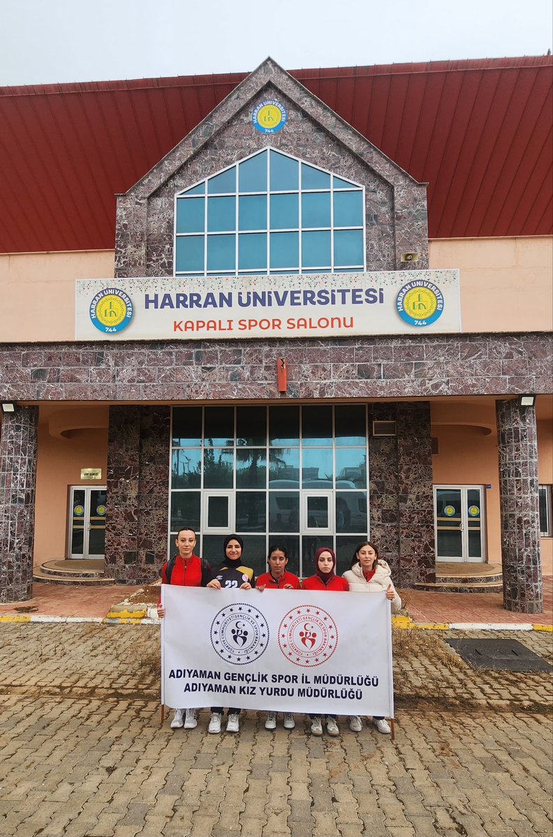 AdiyamanKYGM's tweet image. 📍Adıyaman Yurdu

🏸🔥 Yurt Badminton Takımımız sahada!

Şanlıurfa bölge turnuvasında mücadele eden takımımıza başarılar diliyoruz. Azim, mücadele ve takım ruhuyla yanınızdayız! 💪✨

#Yurtlig #Badminton #Şanlıurfa #TakımRuhu