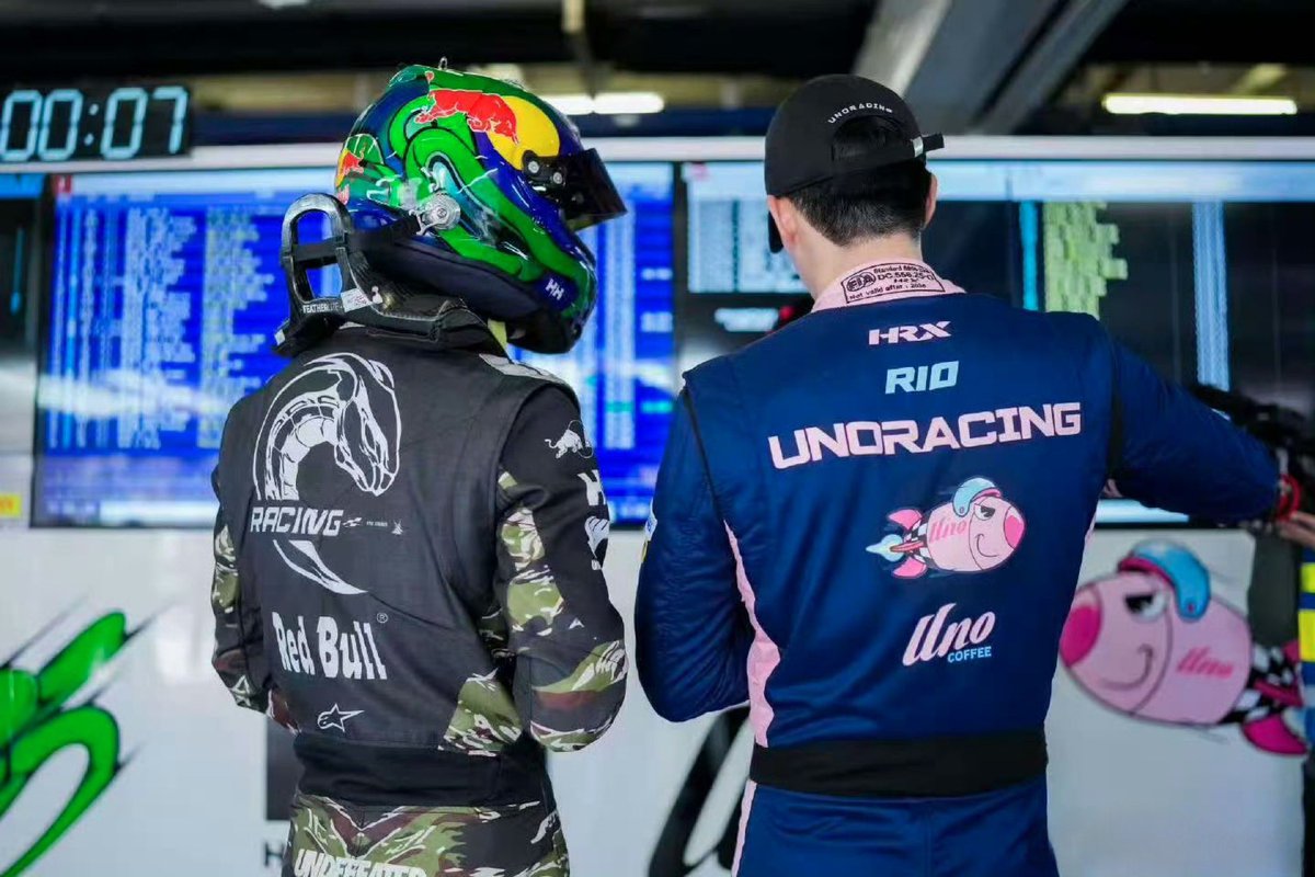 𝖮𝗅𝗂𝗏𝗂𝗇𝖾 - 𝖥𝖺𝗇𝖠𝖼𝖼𝗈𝗎𝗇𝗍 tweet media