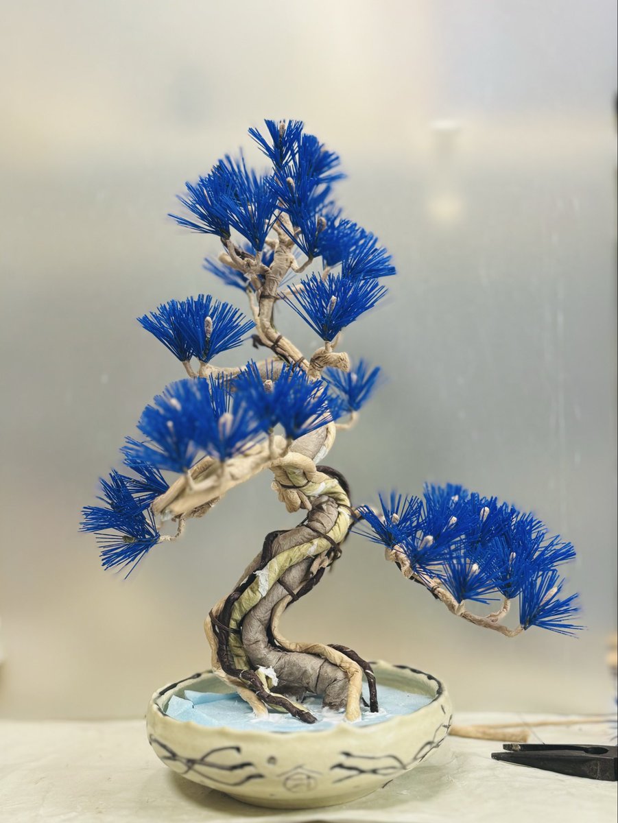 bonterest_new's tweet image. 枯れない盆栽

蒼の盆栽制作中。

針金と和紙樹脂で作る手作りのクラフト盆栽

#handmade 
#bonsai