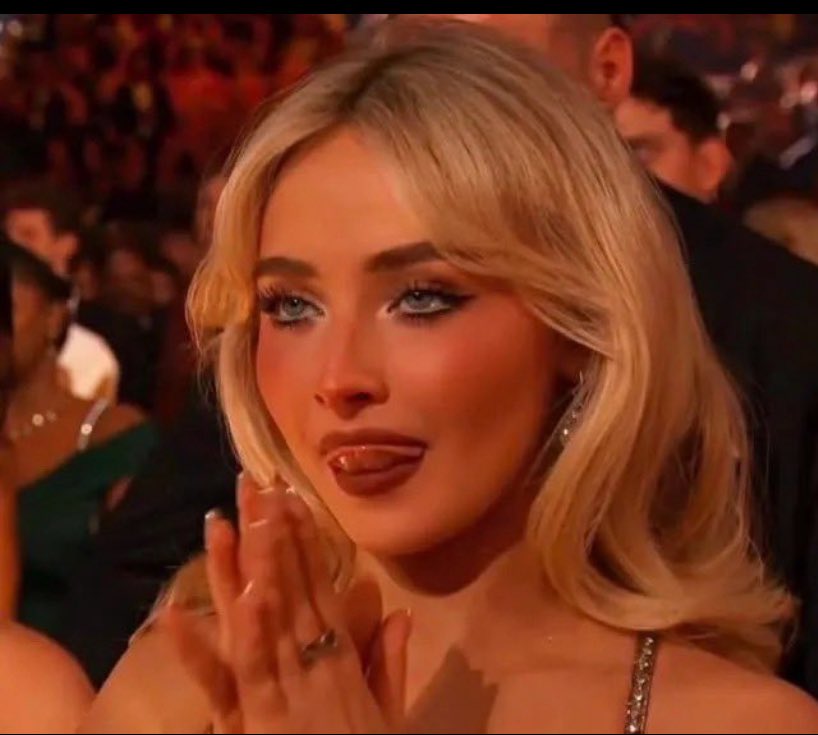 Ada is a girl💗 tweet media