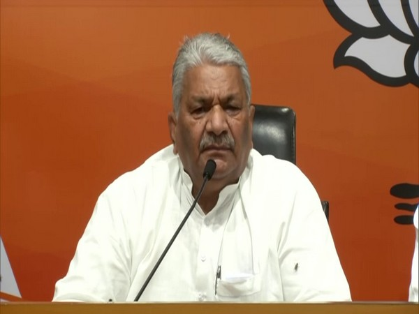 ArgusNews_in's tweet image. #PoliticalUpdate | #BJP Odisha in-charge Vijaypal Singh Tomar said the party will intensify its campaign against opposition’s stand on the Women’s Reservation Act.

He announced a statewide agitation plan, including rallies, village-level outreach, and protests across educational