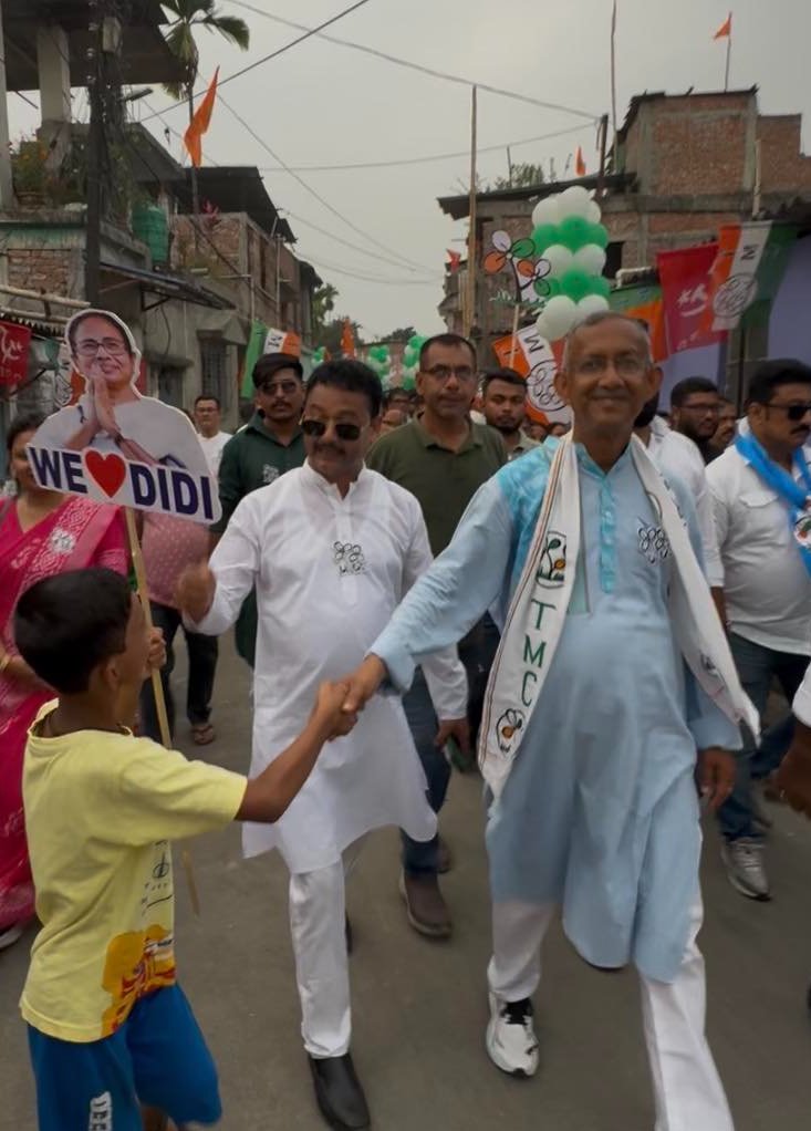 gautamdebaitc's tweet image. Outreach in Ward 47 ahead of the Assembly elections highlights growing public confidence in development focused governance, with continued emphasis on addressing local concerns and strengthening civic services.
#Siliguri #AssemblyElection #AITC #AbarJitbeBangla