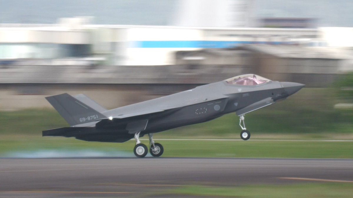 mt4692's tweet image. F-35A 新造機の51号機が米空軍パイロットが操縦しABを焚いてハイレートでテスト飛行に行きました。

動画は此方⇒youtu.be/RKbAOifeLuk

#F-35A
#新造機51号機
#小牧基地
#三沢基地
#小松基地
#岐阜基地
