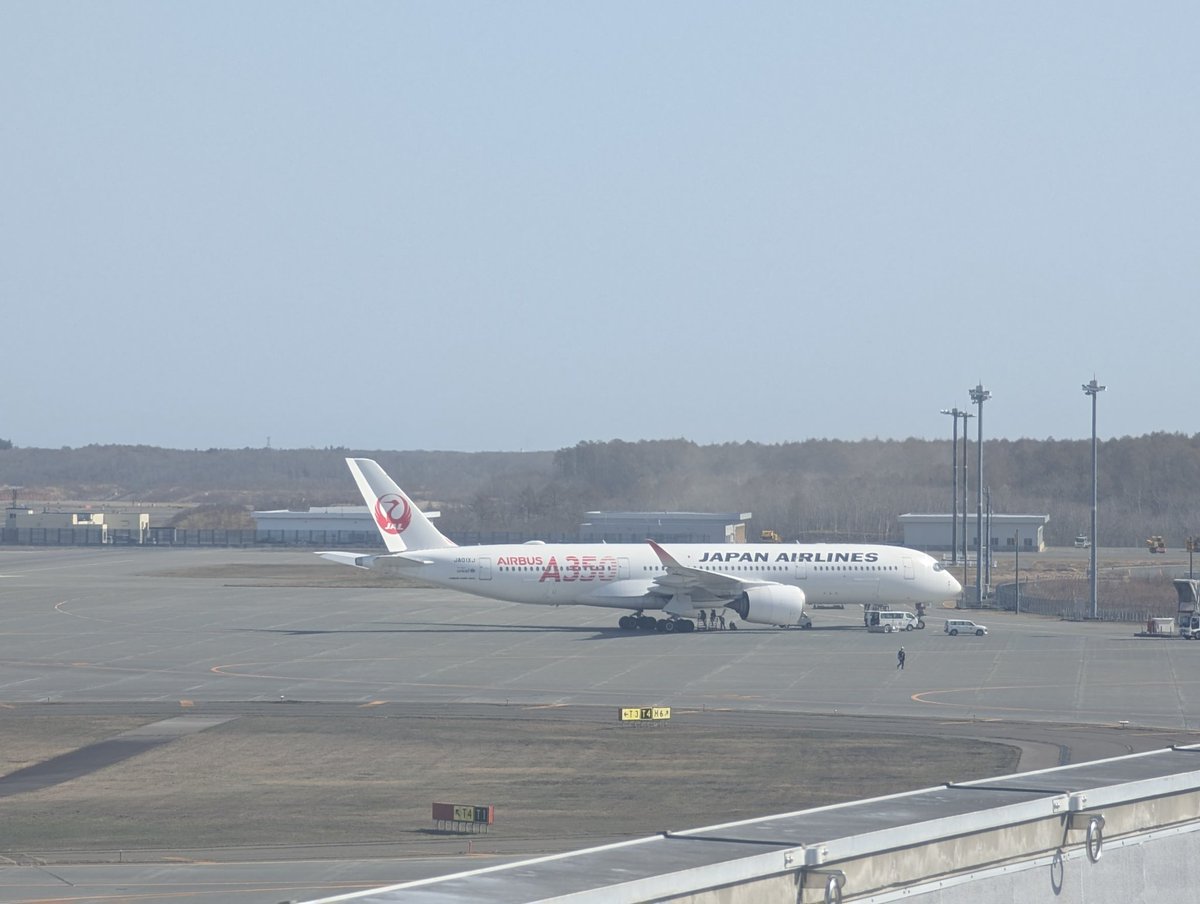 しまざき tweet media