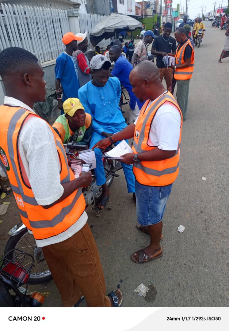 AyowoleSanyaolu's tweet image. Yesterday, the Oyo state chapter of @TIBmovement embarked on a voters education, and recruitment drive. 2027 election is not just about changing the driver, it is about mobilizing voters around alternative ideas for total liberation.