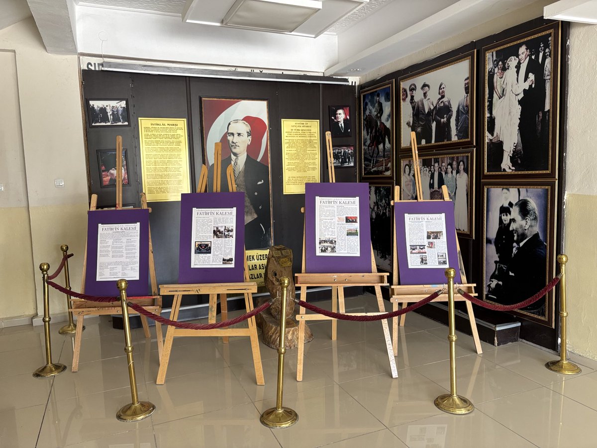 sbl_fatih's tweet photo. Okulumuzun enerjisi, projeleri ve başarıları tek bir yerde toplandı! 🏫 Gazetemiz "Fatih’in Kalemi", Fevziye Sulutaş hocamızın önderliğinde hazırlandı. Her sayfasında ayrı bir emek, her köşesinde ayrı bir hikaye var. 😊📚
@BirolEkici73 @sirnakmem73 @hkncrt1 @HsnYiit84184250 https://t.co/r7qOqVkxD9