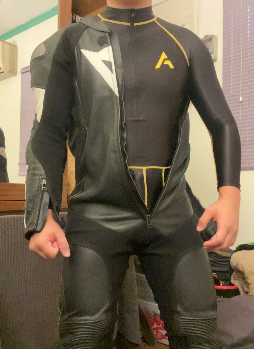 Usuit tweet media