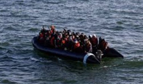 blaiklockBP's tweet image. 'Turkish' barbers =  people smuggling.

Hewa Rahimpur, an Iranian Kurd, smuggled thousands of people in whilst appearing to run a small barbershop in Ilford. He arrived in the back of a lorry in 2016 and realised how profitable it was.

£6000 per person.
£260,000 per boat.

This