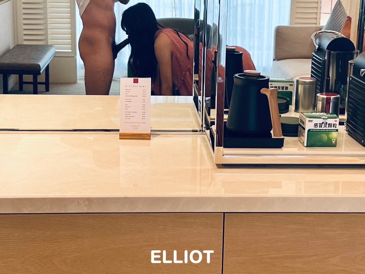 Elliot tweet media