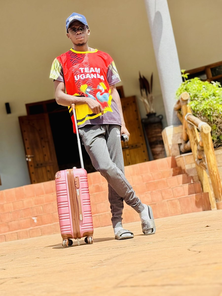 ᴛʀᴀᴠᴇʟ ꜱᴘᴇᴄɪᴀʟɪꜱᴛ 🇺🇬 tweet media