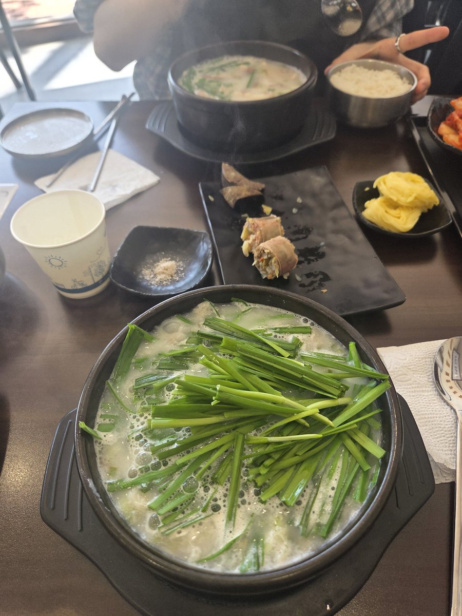 밥먹는콩지 (@ko_0ngzi) on Twitter photo 