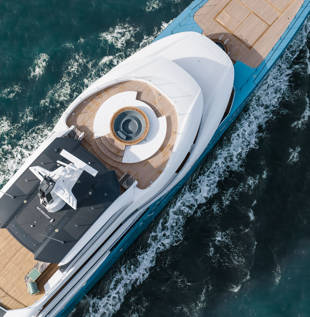 ArrajolM's tweet image. بدأ اليخت الفاخر "Amels 80 Nito 2"، الذي يصل طوله إلى نحو 80 مترًا، أولى تجاربه في مياه البحر بعد مغادرته حوض السفن الشهير في هولندا، وهي خطوة تعد بمثابة "اختبار أداء" نهائي للتأكد من جاهزيته الكاملة قبل تسليمه وبدء رحلاته الرسمية.

arrajol.com/node/401684

#يخوت #yachts