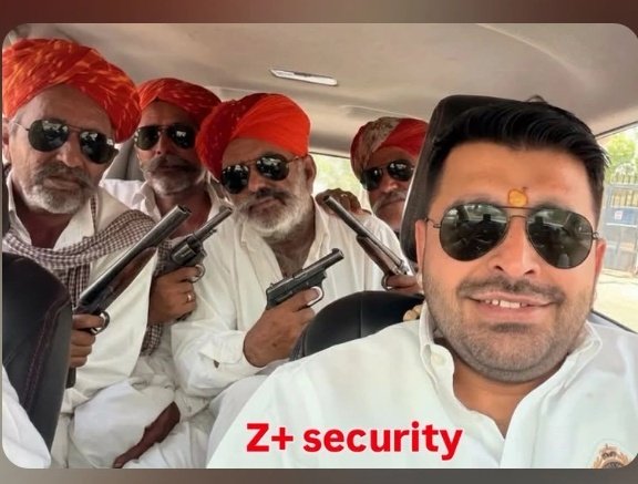 ChandanSin30617's tweet photo. Z+security 
एस्ले ले राखे है।
जब सत्ता ने सुरक्षा हटाई, तब जनता खुद ढाल बनकर खड़ी हो गई 💪

शिव के लोकप्रिय विधायक रवीन्द्र सिंह भाटी जी की सिक्योरिटी हटाथी कि असली ताकत जनता का विश्वास होता हैं।🍎🍎
#जनता_का_नेता #रवीन्द्रसिंहभाटी #शिव #जनसेवक
@RavindraBhati__ https://t.co/Oya4CGaomF