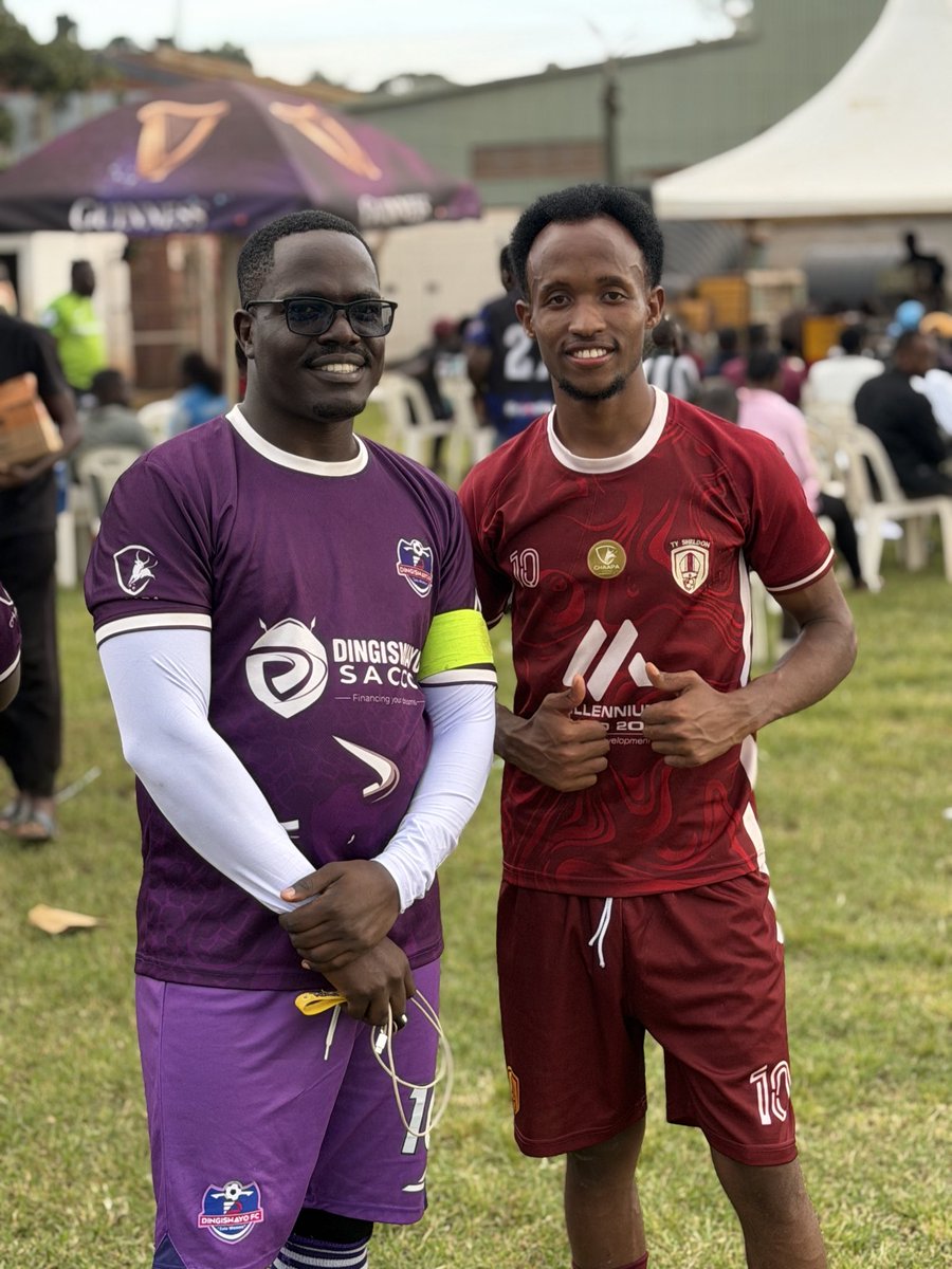 AceArinaitwe's tweet image. Thank you @ChaapaLeague for the platform to network @teamyasheldon @dingiswayo_fc @AcetecC @Ramburasafaris @linqaluminium @GUKELimited @Maksurveyors Dingiswayo Sacco , Millennium Sacco 12.
#Network #football #backtokraal