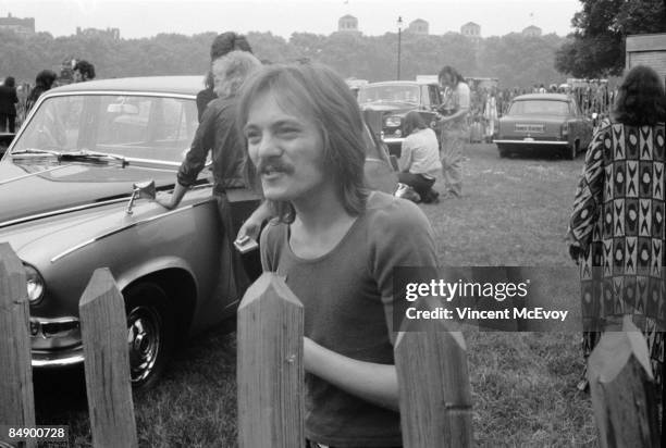 nottco's tweet photo. "The whole idea of rock and roll is to get people off their arses - that's what it's about"

Remembering Steve Marriott , who died today 20th  April 1991

@Rockstarscars @Superstar_Cars #SteveMarriott #photography https://t.co/oRGBUspgYZ