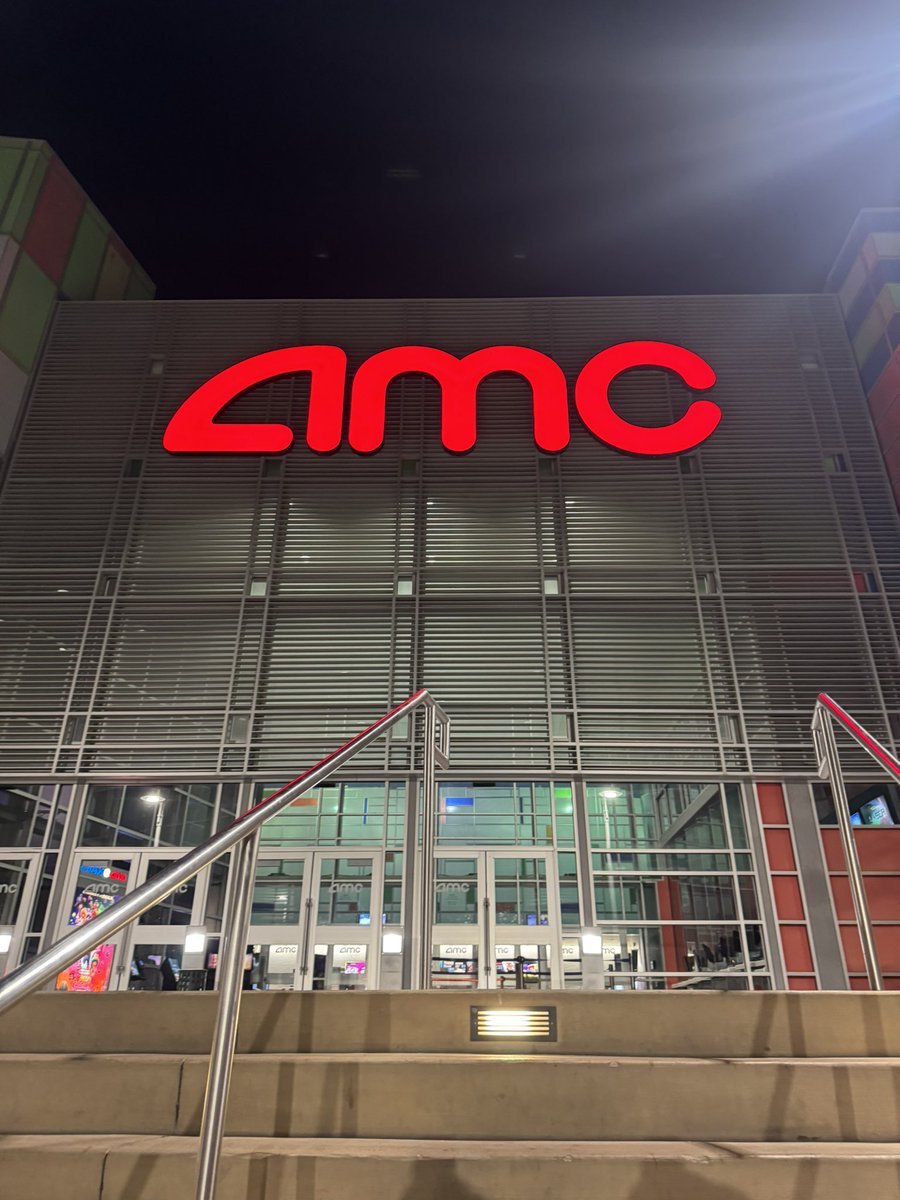 Axel🦇 tweet media