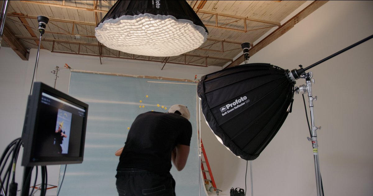 profotojapan's tweet image. 💡 
ベアバルブ ×2 ＋ Profoto ソフトズームリフレクター
＝ 美しく、コントロールされた光

ヘアデザイン: bynasetia
撮影: abdmstudio

キャンペーン中：profoto.com/jp/ja/shop/

#profoto #プロフォト #ProfotoJapan
#ライトシェーピングツール