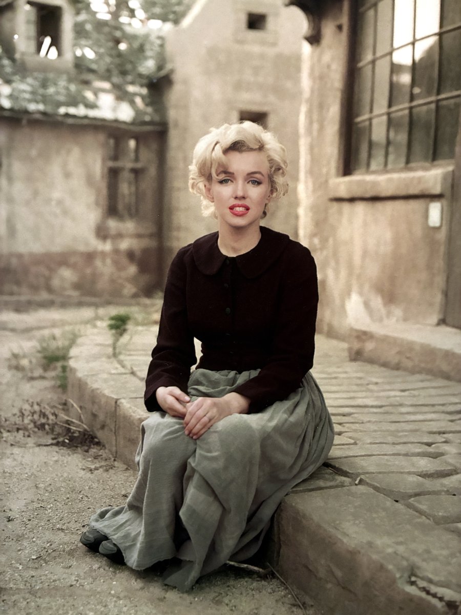 CDAcinema's tweet photo. Norma Jeane Baker.

Photo de Milton Greene, vers 1954-1956.
Exposition Cinémathèque française.
#MarilynMonroe https://t.co/tZSWaI6c0R