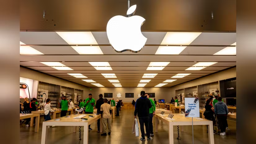 bsindia's tweet image. #TechWithBS | Apple's 2026 roadmap: Foldable iPhone, AirPods Pro with cameras, and more. Details👇

mybs.in/2g5Rkix

#TechNews #Technology #Apple2026 #iPhone #AirPods | @harsh_shvm