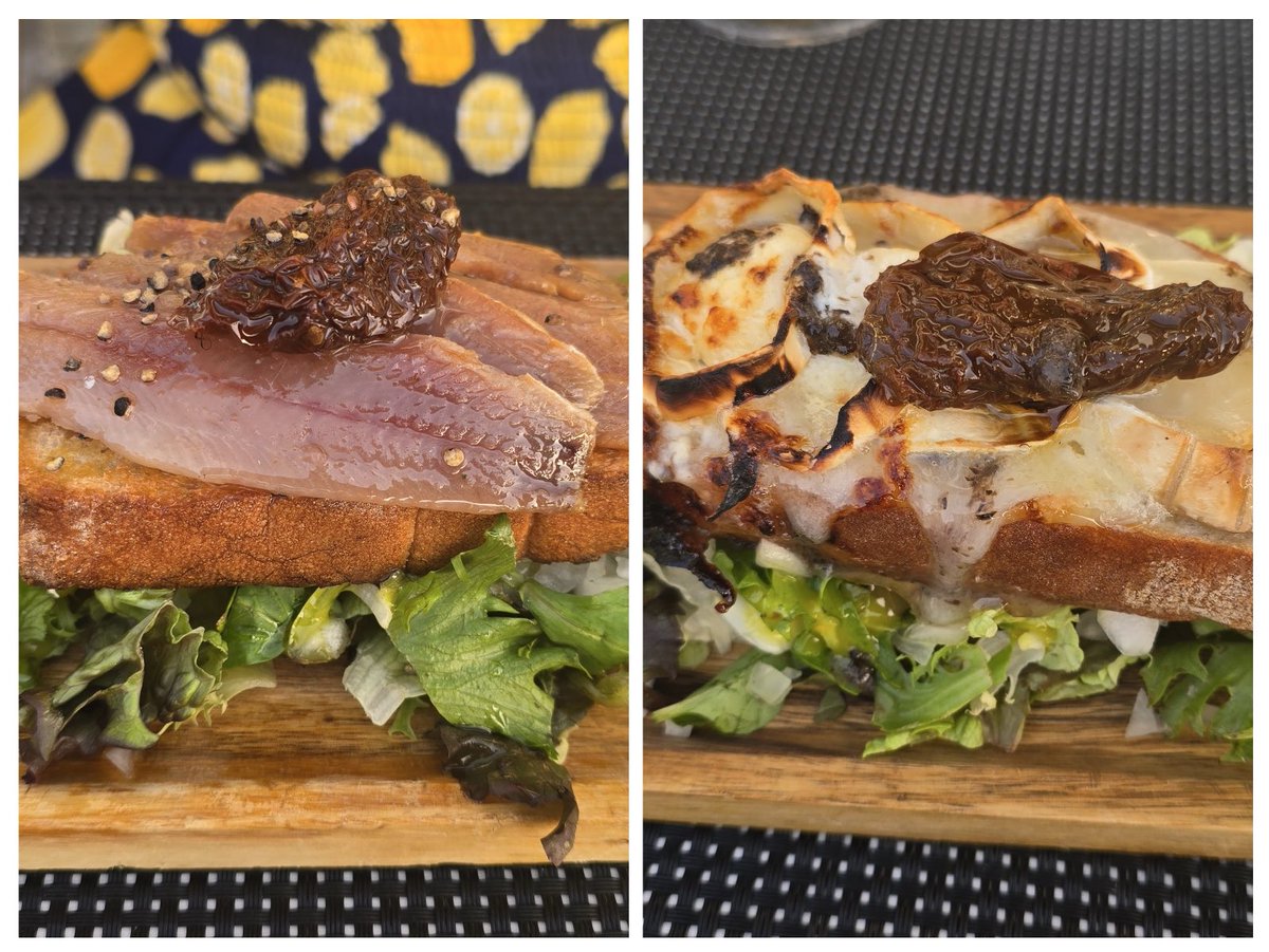 bigphil321's tweet image. Fantastic dinner last night at a little place on the harbour, lovely view of the sunset👌💕
Sardines starter &amp;amp; fish with Canarian potatoes for Wendy, goats cheese with crab cannelloni for me &amp;amp; some great wine👌👊
Then back to the balcony for a night cap &amp;amp; stars ✨💕 #perfect