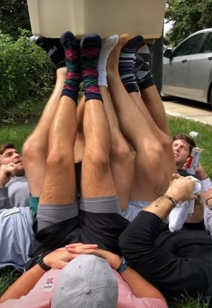 DL🦶Locker tweet media