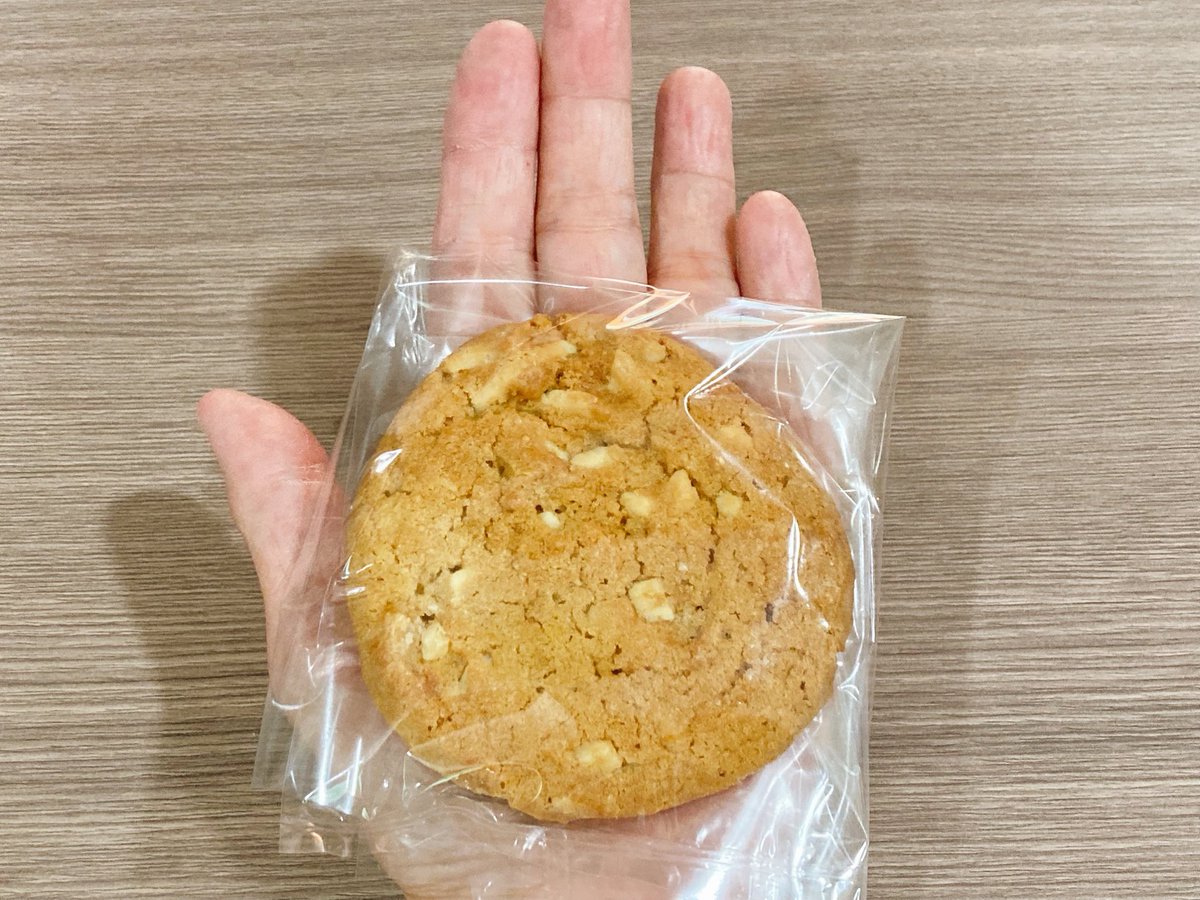カフェ坂】 🍪🍪🍪 ダブルチョコチャンククッキー¥183 ホワイト