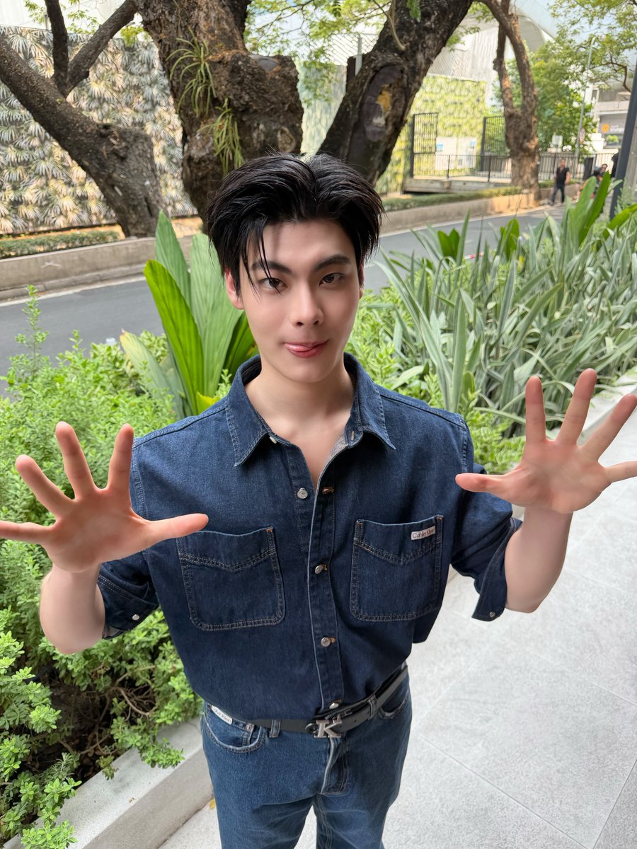 hommeb.th tweet media