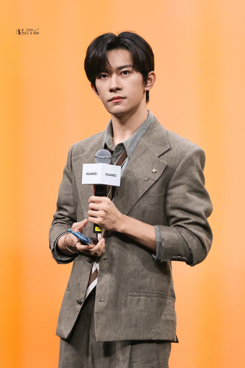 易烊千玺Jackson Yee频道 tweet media