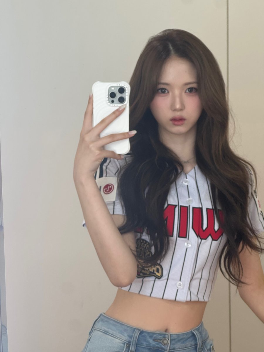 tripleS official tweet media