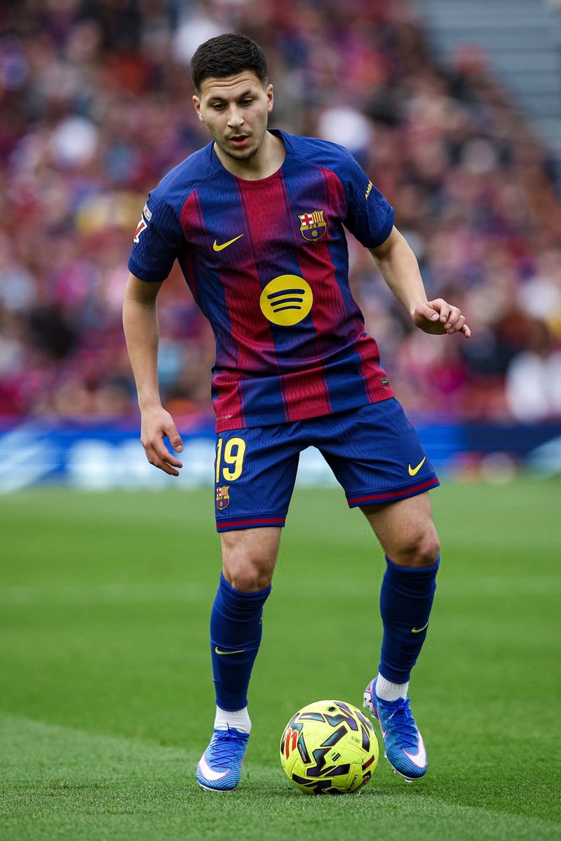 FCB World tweet media