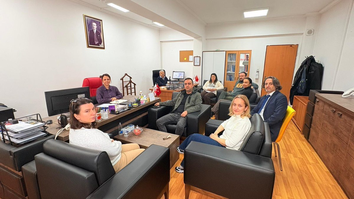 Beun_Turizm's tweet image. Karadeniz Ereğli Turizm Fakültesi’nde Nisan Ayı Kalite Komisyonu Toplantısı Gerçekleştirildi turizm.beun.edu.tr/haberler/karad… #BEUN
@ihozolcer 
@beunedutr 
#İlkİlİlkÜniversite