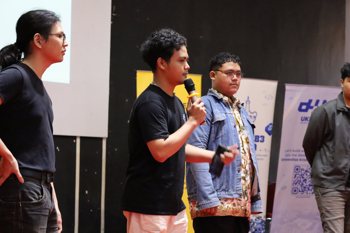 theodhoreee's tweet image. Web3 university tour kemarin bener-bener eye-opening.
bukan soal crypto doang tapi soal jadi builder, bukan sekadar user.

Big thanks to @binance @bnbchain @binanceacademy @coinvestasi @nkskrdwyn @bcc_ukdw @devweb3jogja

#Web3 #BNBChain #BlockchainEducation #Coinvestasi