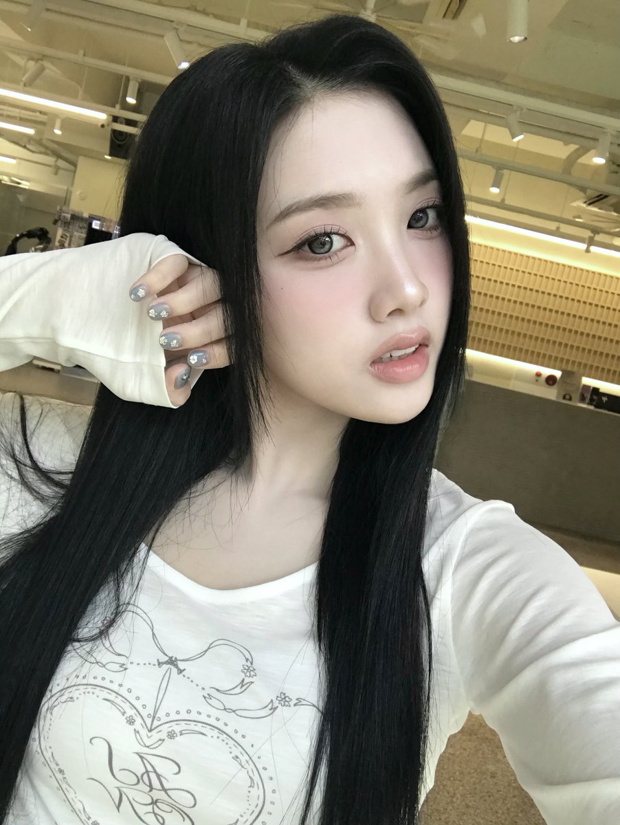 tripleS official tweet media