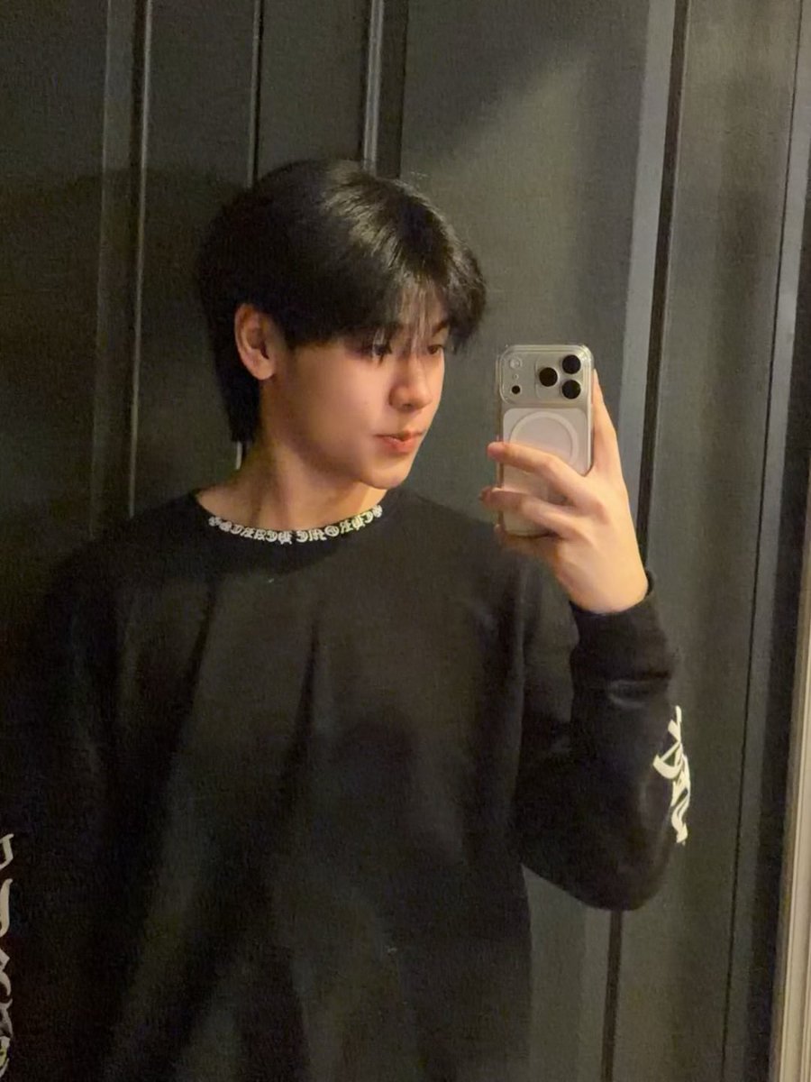 EikQ_qutest's tweet photo. eikq.jrp ~ Instagram Update 🤍 

#eikqjrp https://t.co/1zWTsytioc