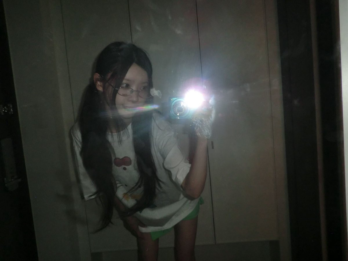 picsillit's tweet photo. moka weverse update https://t.co/RKwFyOohg2