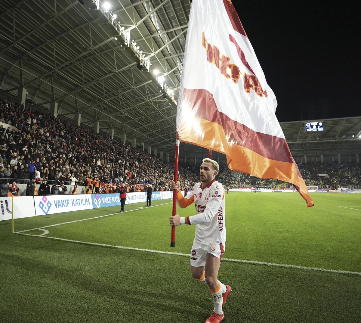 Galatasaray en Español tweet media