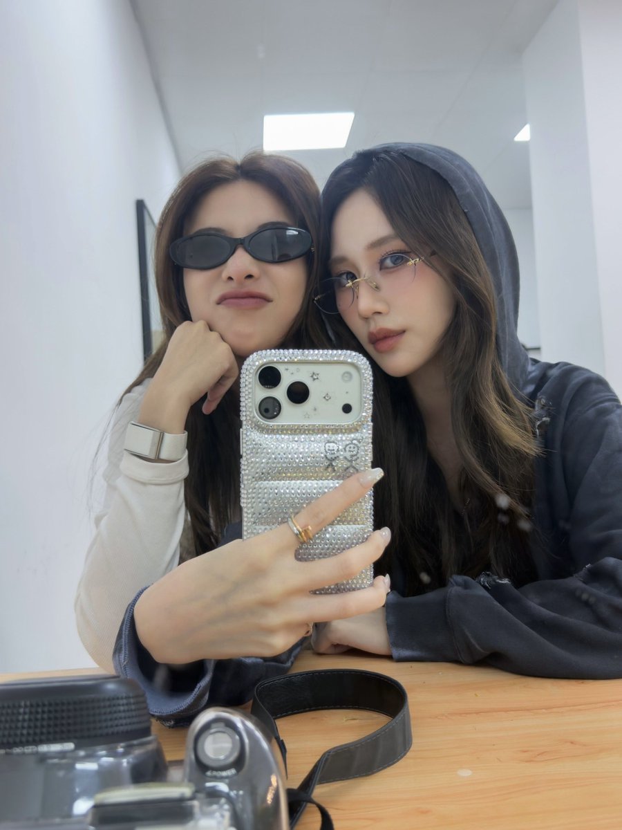 mallow🍫 tweet media