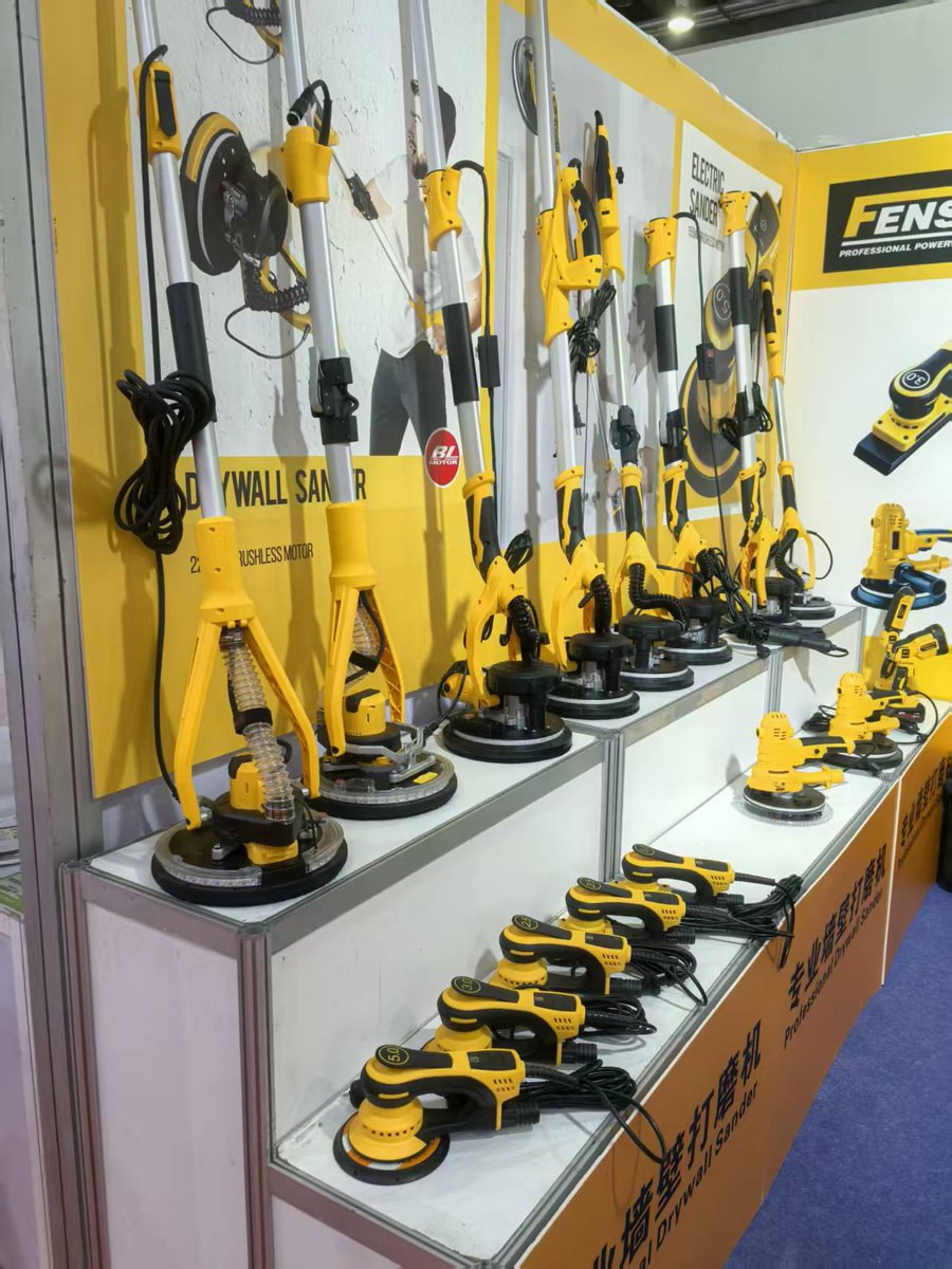 QianMeg's tweet image. The second post
#Saws
#axes
#ladders
#weldingequipment,
#wrenches
#ropes
#hoses
#toolboxes
#tapemeasures
#shovels 
#spiritlevels
#toolkits
#screwdrivers
#impactdrills
#suctioncups
#airpumps
#lawnmowers
#electricclippers
#adhesivetapes
#foldingknives
#brushes
#fans
#trailers