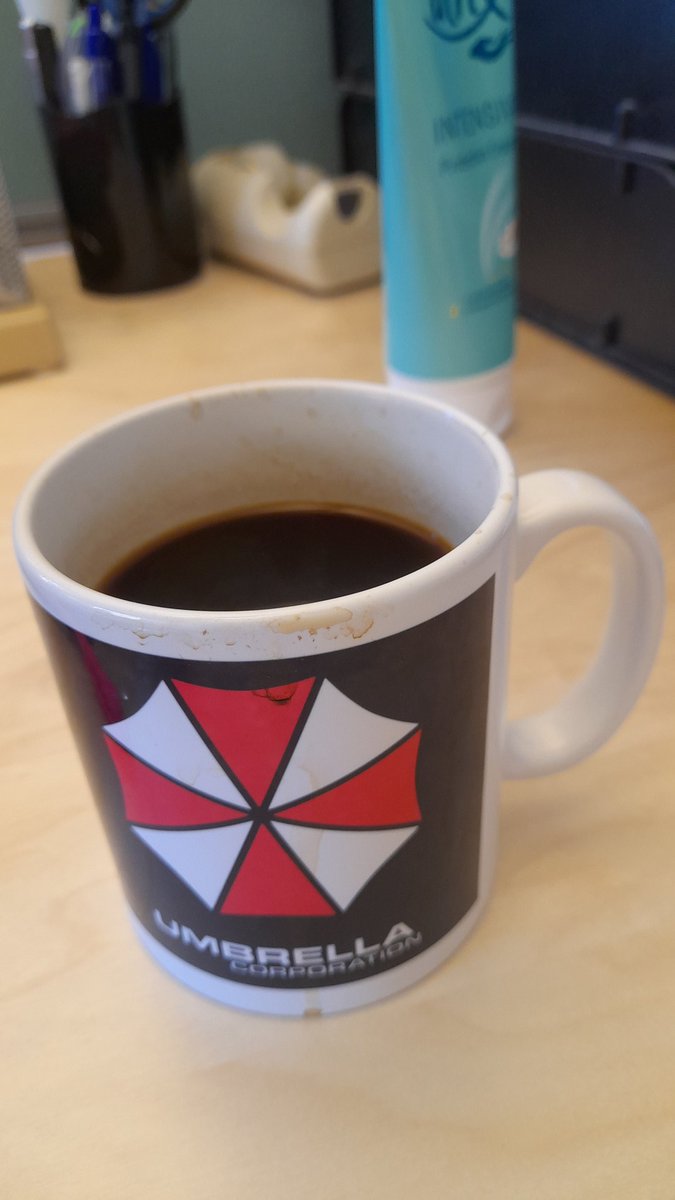 SwedishGamester's tweet image. #GoodMorningWorld! It's #Monday so back to the usual #grind! Having my first cup of #coffee of the day, but it's not the first time I've noticed there's something floating around in there!😲
So I asked #AI! Apparently it's something natural and totally safe to drink!
Unless... 🤔