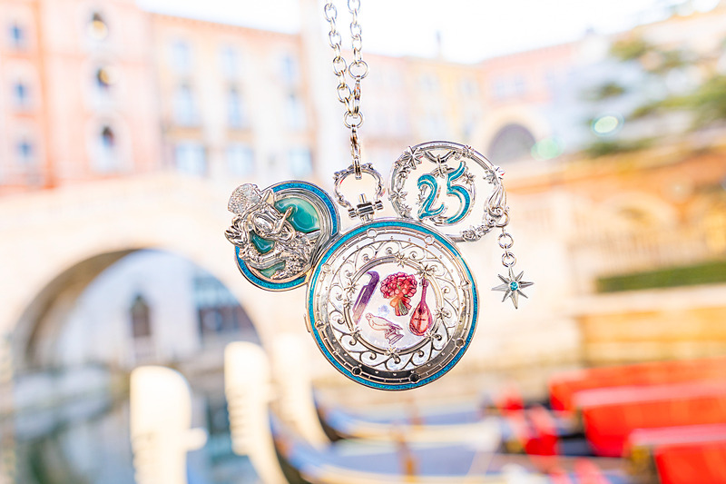 東京ディズニーシー、25周年グッズに「ジュビリーロケット」新登場