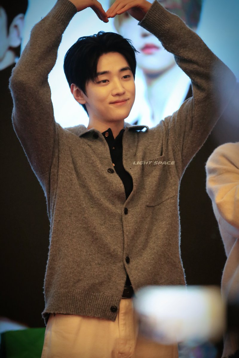 박재찬시그널만렙_LIGHT SPACE tweet media