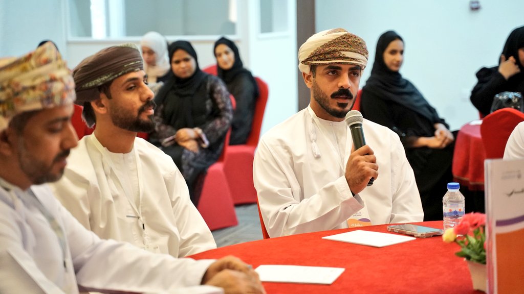 owaibri86's tweet photo. مشاركة فاعلة ومُلهمة لجمعية المرأة العمانية بعبري في منتدى مدربيّ الظاهره الثاني 
حيث نؤمن بأن تمكين المرأة والشباب هو الطريق لصناعة الأثر الحقيقي في المجتمع.
حضورنا اليوم خطوة نحو شراكات أقوى ومستقبل أكثر إشراقًا 
#جمعية_المرأة_العمانية #عبري #صدى_الشباب #تمكين #شباب_عمان https://t.co/uKCAfjmhhq
