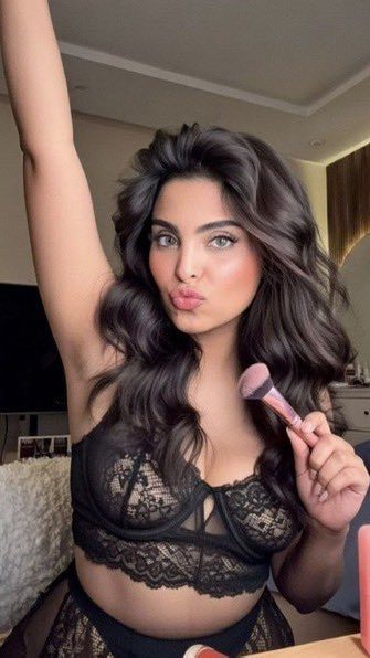 Roxy🫦✨ tweet media