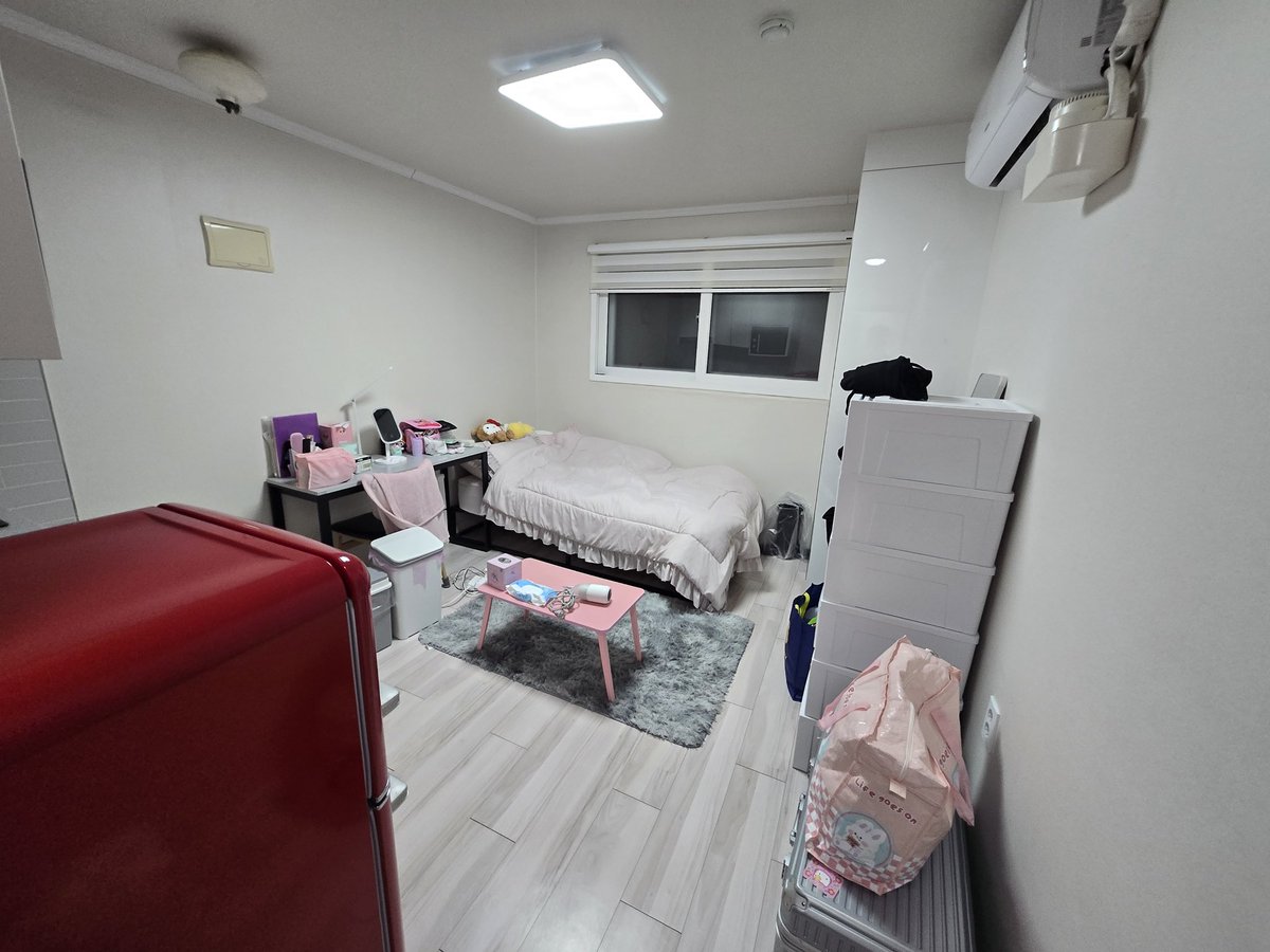 InKorea20368's tweet photo. 新村の駅近！マートも近いし、駅も近い！ソガン大学や延世大学、2号線利用に便利です！🏠

📍 노고산동 56-69 
📍1000/85/10

ご相談はリプライ、フォローしてDM下さい！いつでもお待ちしております💌
#韓国不動産
#韓国ワーホリ
#韓国留学 https://t.co/BJeYHYsXkx