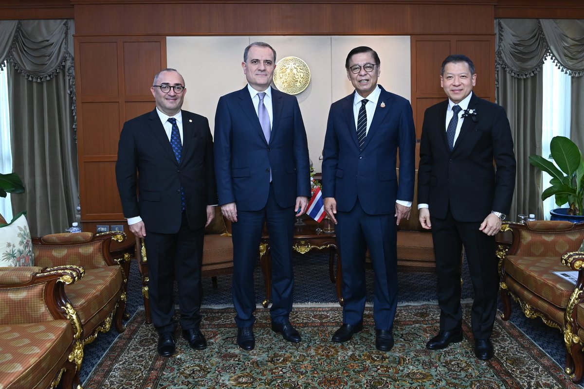 AzerbaijanMFA's tweet image. Jeyhun Bayramov, Minister of Foreign Affairs of the Republic of Azerbaijan met with Sihasak Phuangketkeow @SihasakPh, Deputy Prime Minister and Minister of Foreign Affairs of the Kingdom of Thailand during the working visit in #Bangkok.

The Ministers discussed the current state