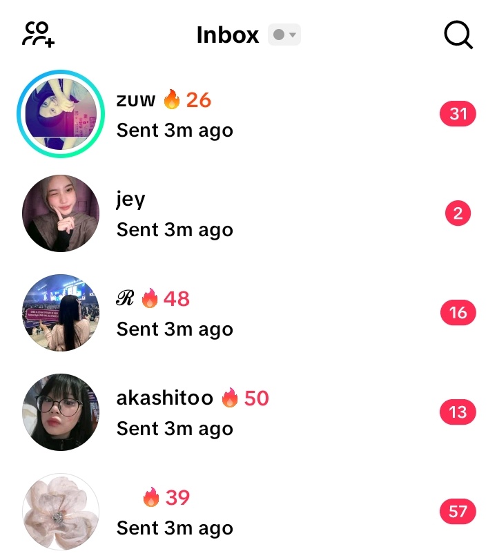 ៸៸ ᥫ᭡ ⪩ 𝒏𝐚𝐳𝐚 ⪨. 🪽 tweet media