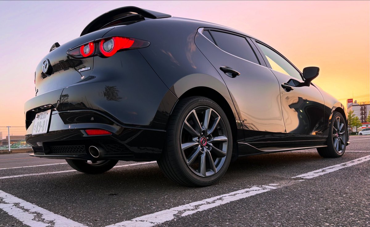 kai_020714's tweet image. たまにはバックから📷

茨城きて5年目なのに友達いないのなんでや、、、

#車好きと繋がりたい
#MAZDA 
#MAZDA3