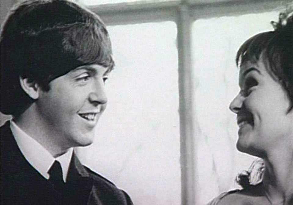 Beatlesfab40's tweet image. OTD 20APR1964 Paul McCartney filmed an unused solo sequence for The #Beatles feature film ‘A Hard Day’s Night’ in which he was looking for Ringo and had a conversation with an actress, played by Isla Blair. However, the scenes were omitted from the final cut. #TheBeatles